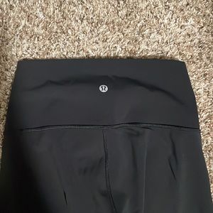 Black lululemon leggings